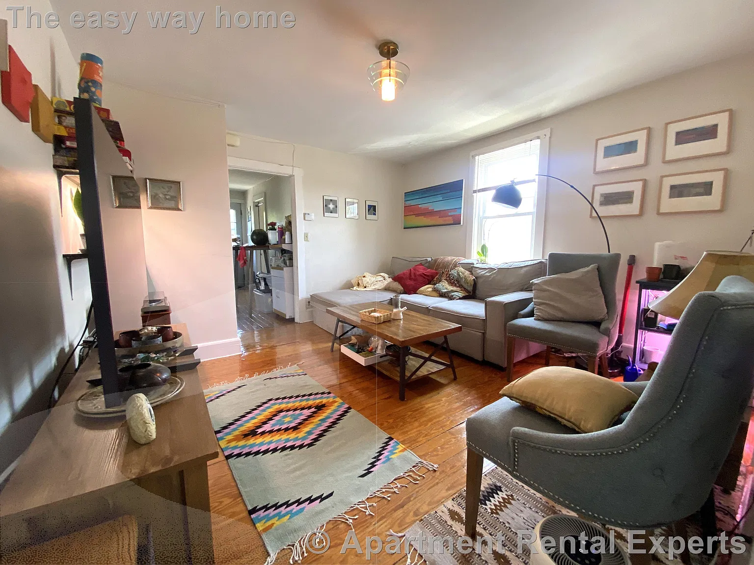 3 bed, 900 sqft, $3,300 — Photo 3