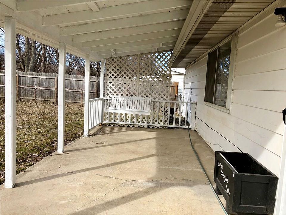 2nd image of 3237 Revels St