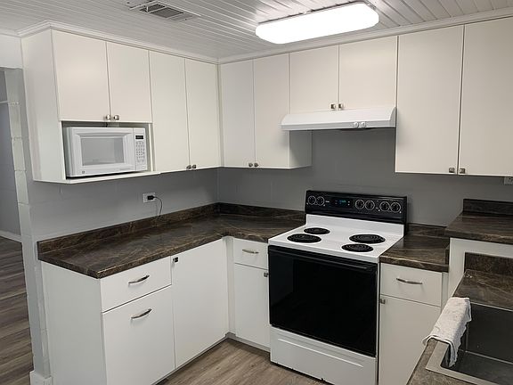 5th image of 771 Alaqua Dr #1