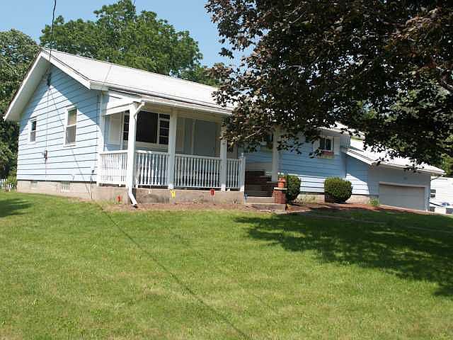 1st image of 8110 Wehrle Dr