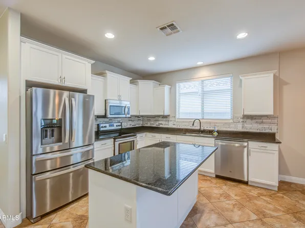 1711 W PAISLEY Drive, San Tan Valley, AZ 85144