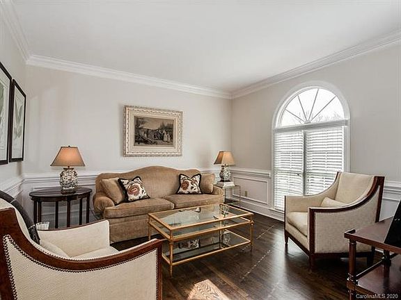 3rd image of 3211 Trefoil Dr