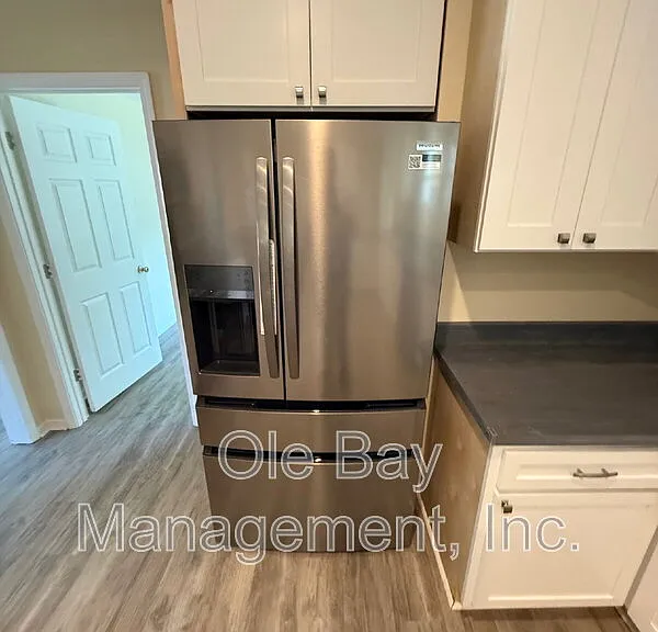 5011 Highcrest Dr — Photo 5