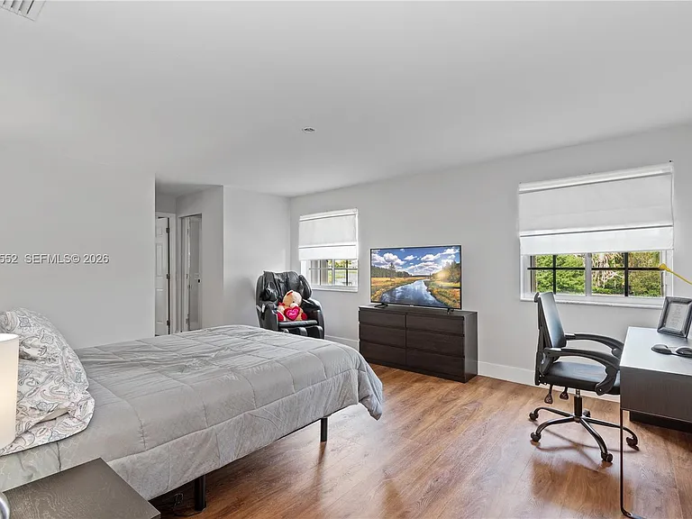 1095 Chenille Cir — Photo 15