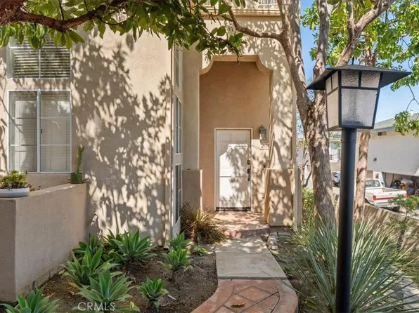 8310 Atlanta Ave APT 205, Huntington Beach, CA 92646