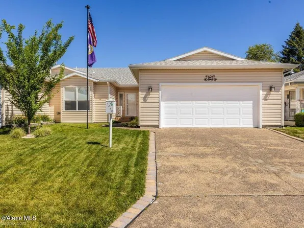 1463 W Woodlawn Dr, Hayden Lake, ID 83835