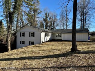 26 Montclair Rd, Oak Ridge, TN 37830