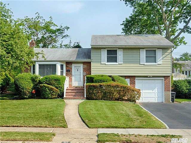 1st image of 627 Wingate Dr