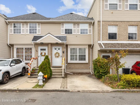 38 Deborah Loop, Staten Island, NY 10312