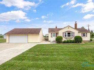 24502 Hull Prairie Rd, Perrysburg, OH 43551