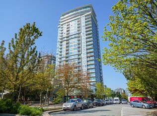 125 E 14th St #306, North Vancouver, BC V7L 2N7