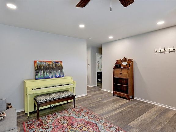 5th image of 1908 Belford Dr