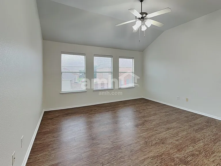 4408 Sycamore Rd — Photo 10