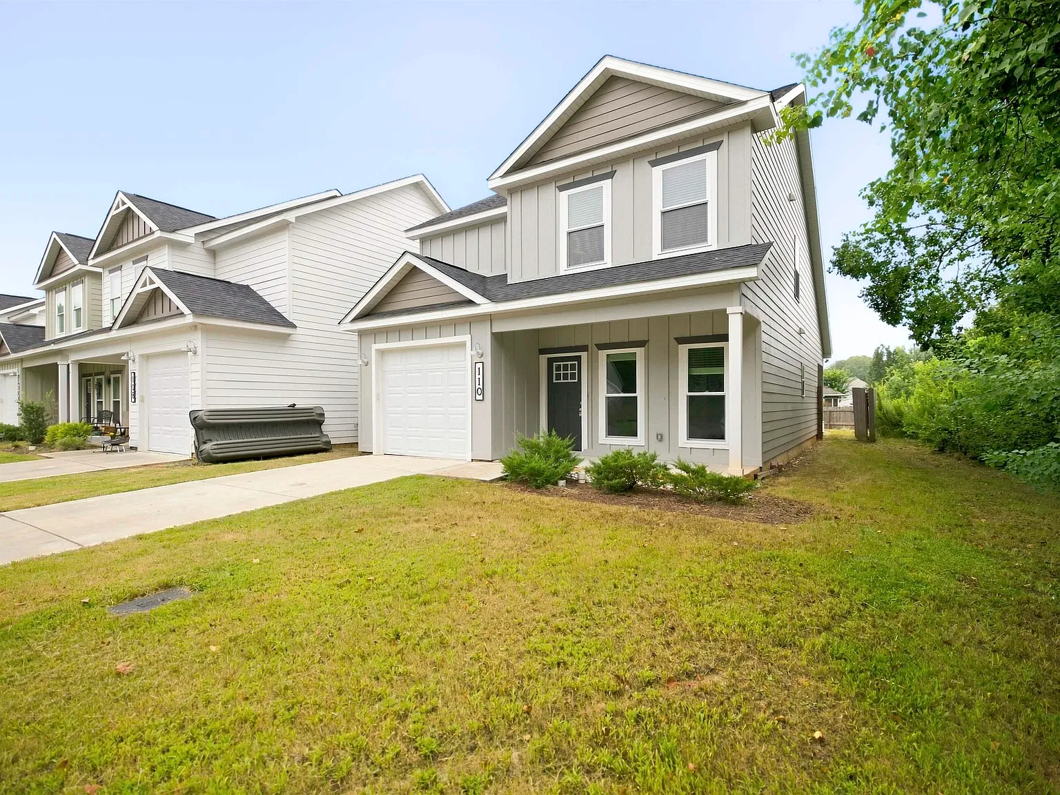 4 bed, 2.5 bath, 1692 sqft, $2,100 — Photo 2