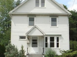 92 Meadowbrook Rd, West Hartford, CT 06107