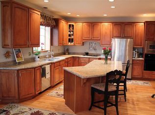 2107 William Dr, Valparaiso, IN 46385