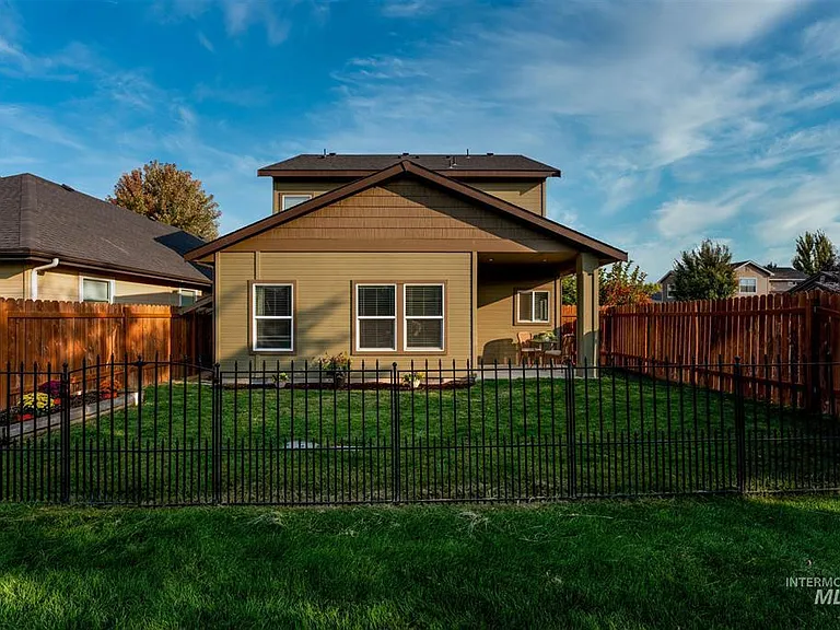 10241 W Breckfield St — Photo 9