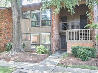 303 Oak Tree Dr, Chapel Hill, NC 27517