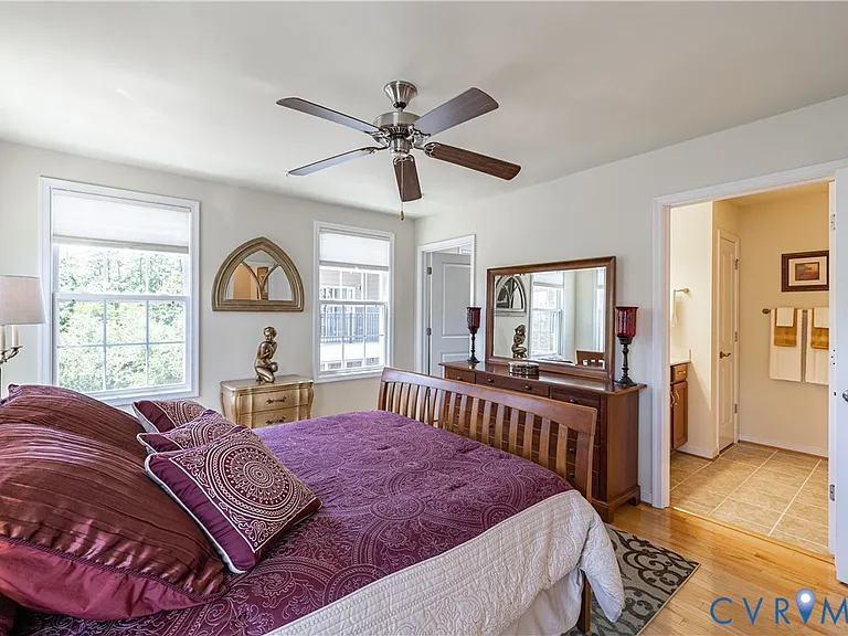 3921 Liesfeld Pl — Photo 35