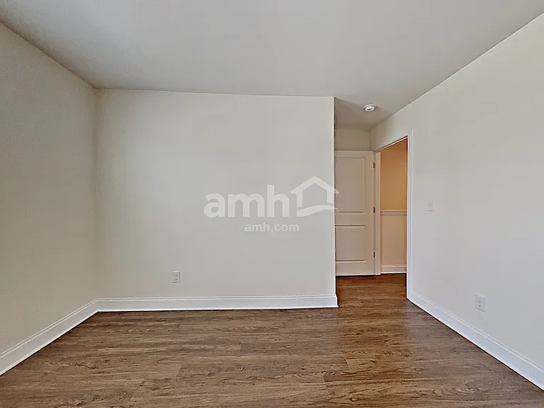 143 Willowbrook Dr — Photo 14