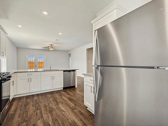 7th image of this home