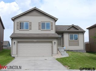7312 N 90th St, Omaha, NE 68122