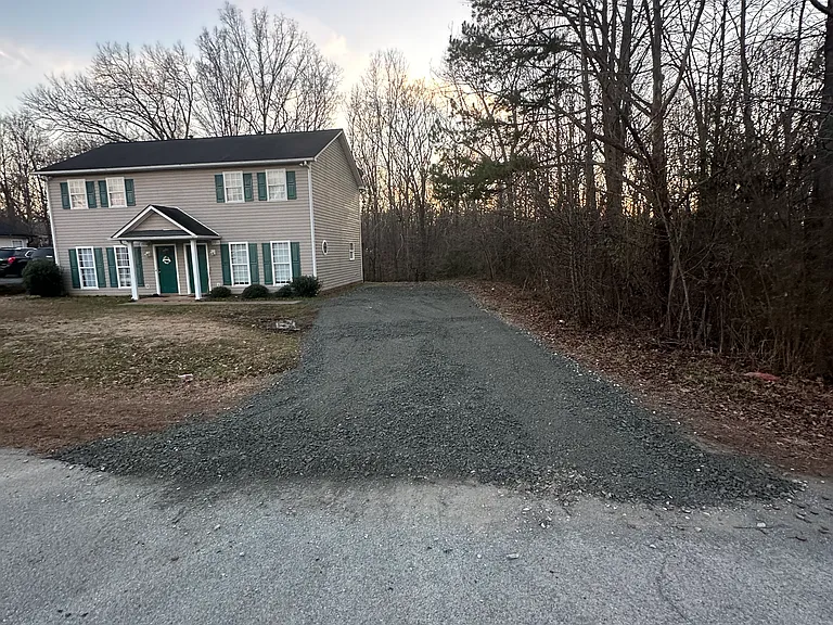 2911 Bob White Cir #A — Photo 1