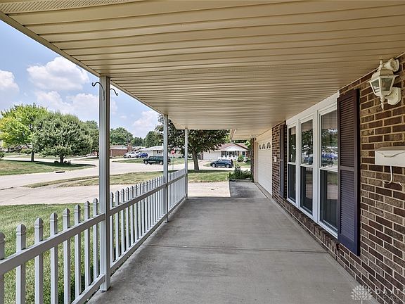 5th image of 602 Little Ct