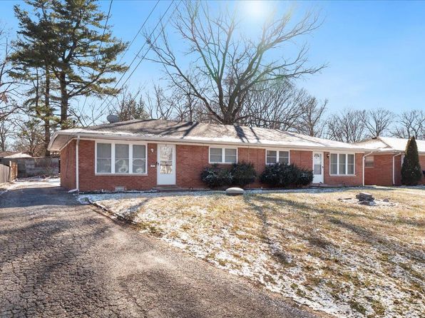9 Pearson Dr, Fairview Heights, IL 62208