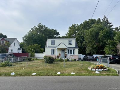 26 E 12th Street, Huntington Station, NY, 11746