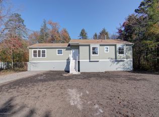 65 Harbor Inn Rd, Bayville, NJ 08721