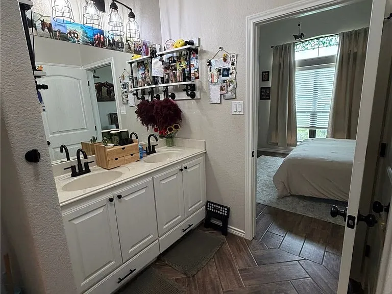 3204 Toni Ct — Photo 8