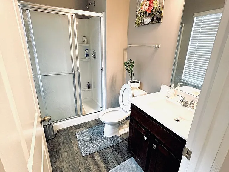1533 Linwood Cir — Photo 23