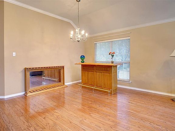 5th image of 4848 Jodi Dr