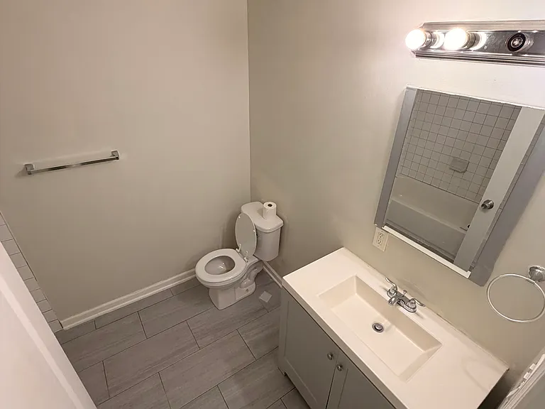 1921 Rosedale St NE #3 — Photo 28