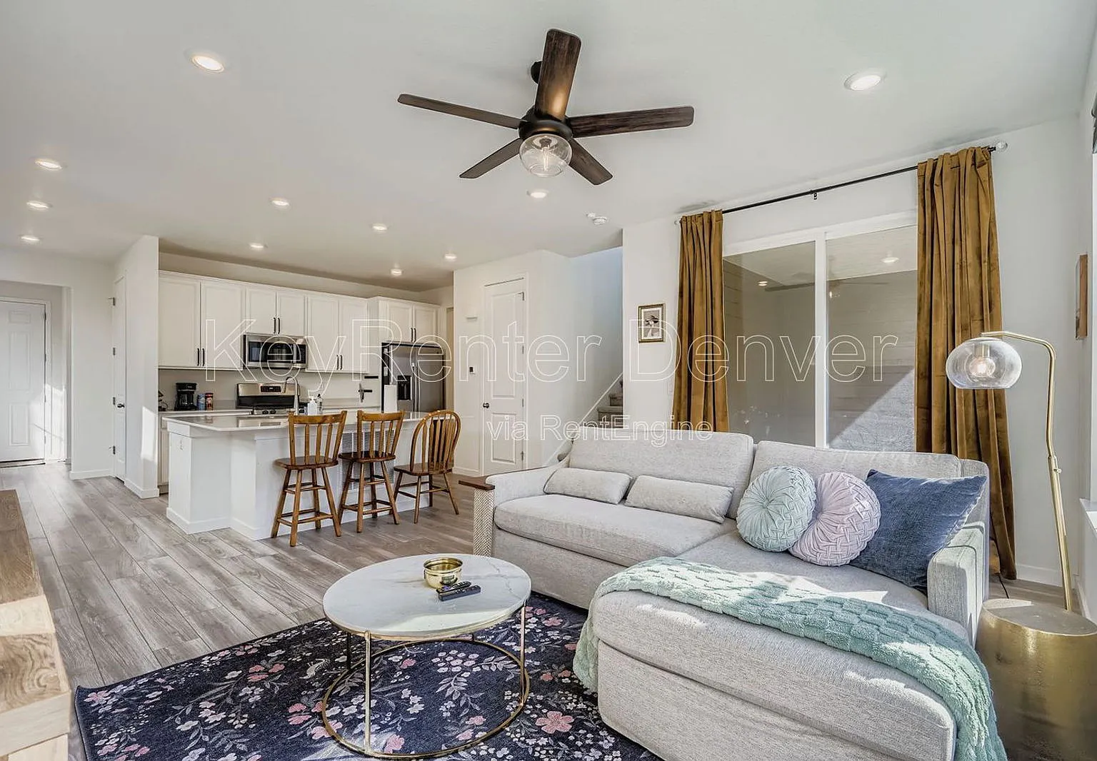 3 bed, 2.5 bath, 1787 sqft, $3,800 — Photo 1