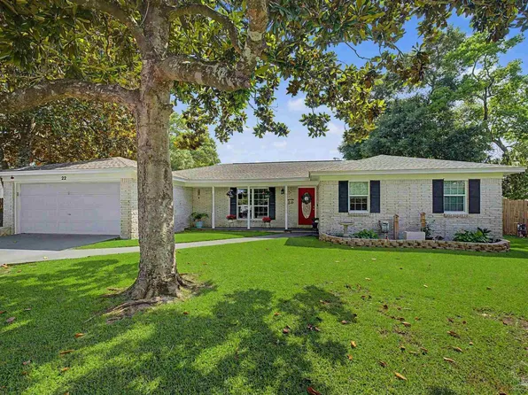 22 Windemere Ct NW, Fort Walton Beach, FL 32547
