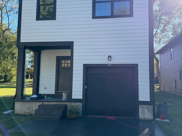305 W Higgins St, Midway, KY 40347