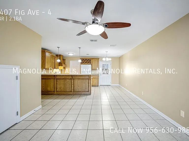 1407 W Fig Ave #4 — Photo 2