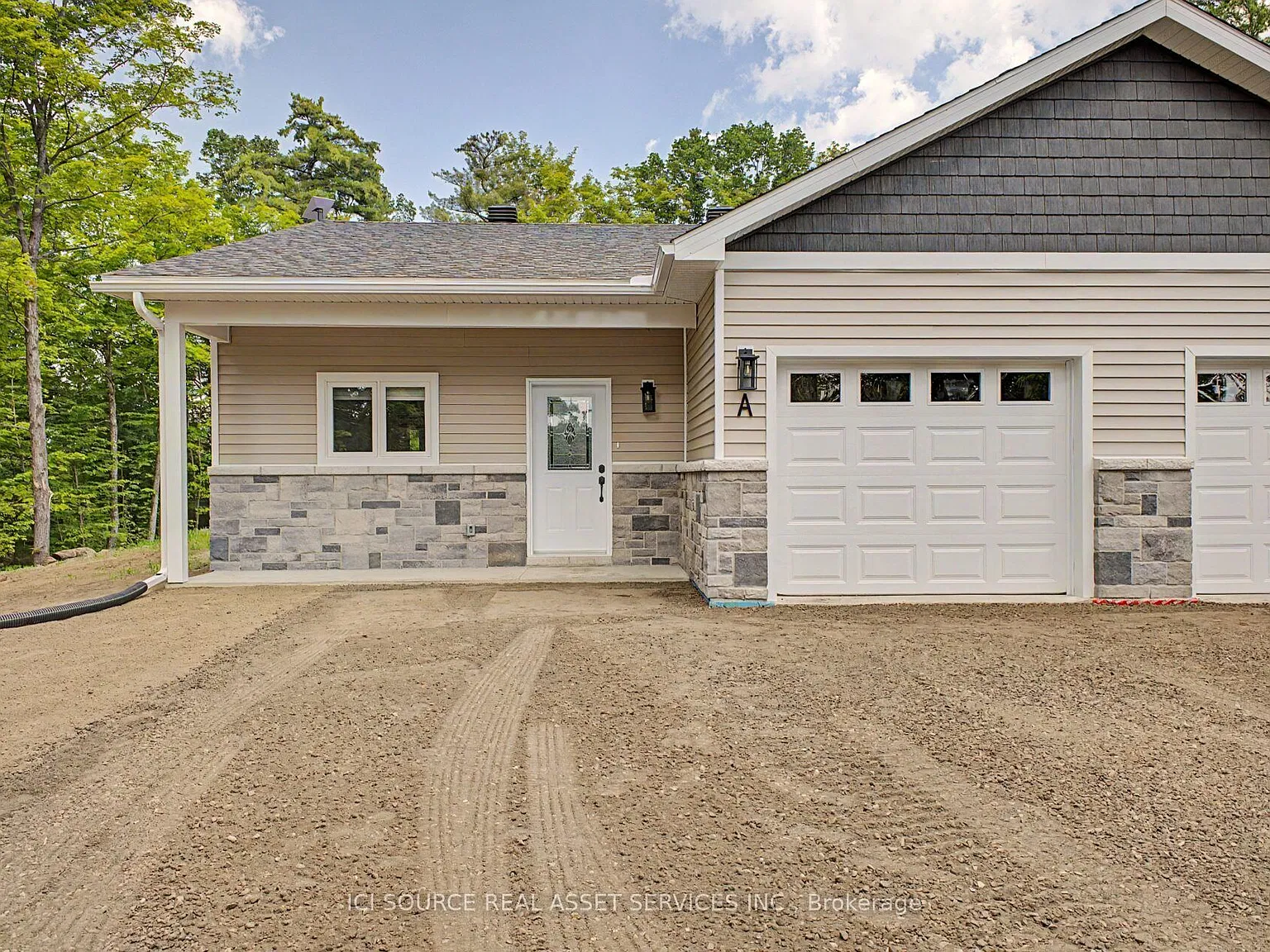 2 bed, $2,695 — Photo 1