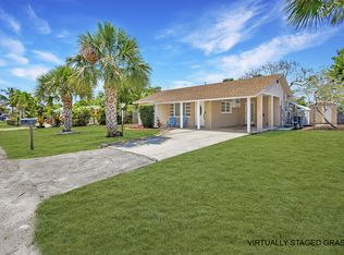 7823 Griswold St, Lake Worth, FL 33462