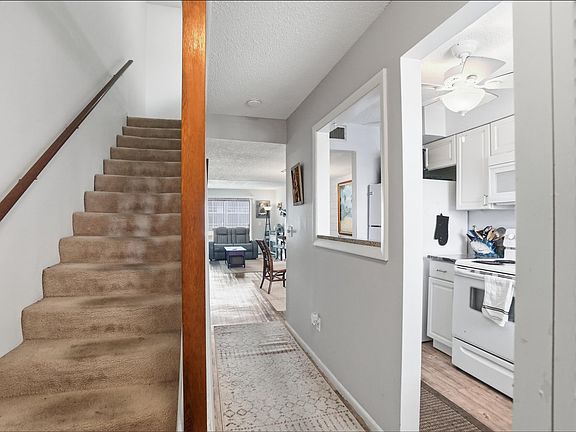 4th image of 1300 Seaway Drive #D6