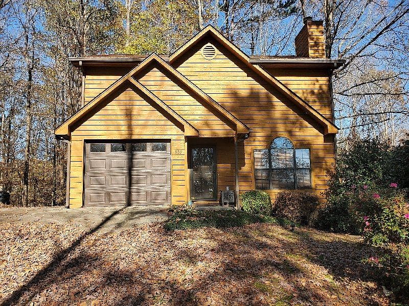 1st image of 933 Wildwood Garden Dr