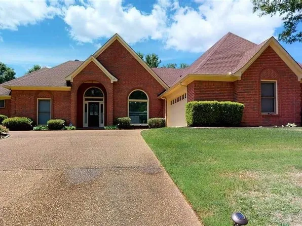 605 Alexandria Dr, Collierville, TN 38017