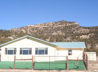 20 Carisbrook Rd #2, Raton, NM 87740