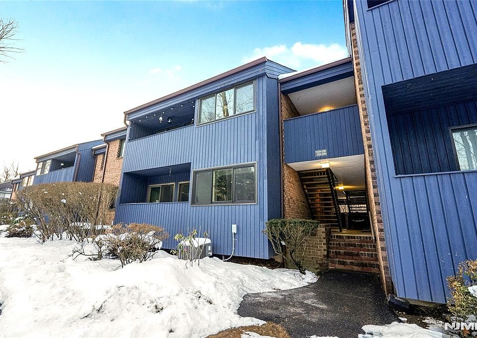 1st image of 2213 Hilltop Rd