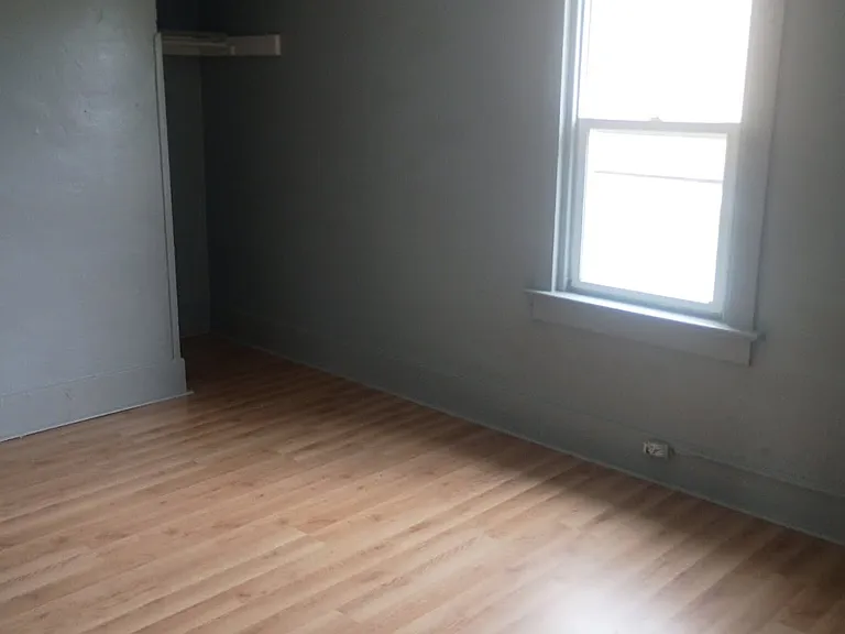 1315 S Arago St — Photo 8