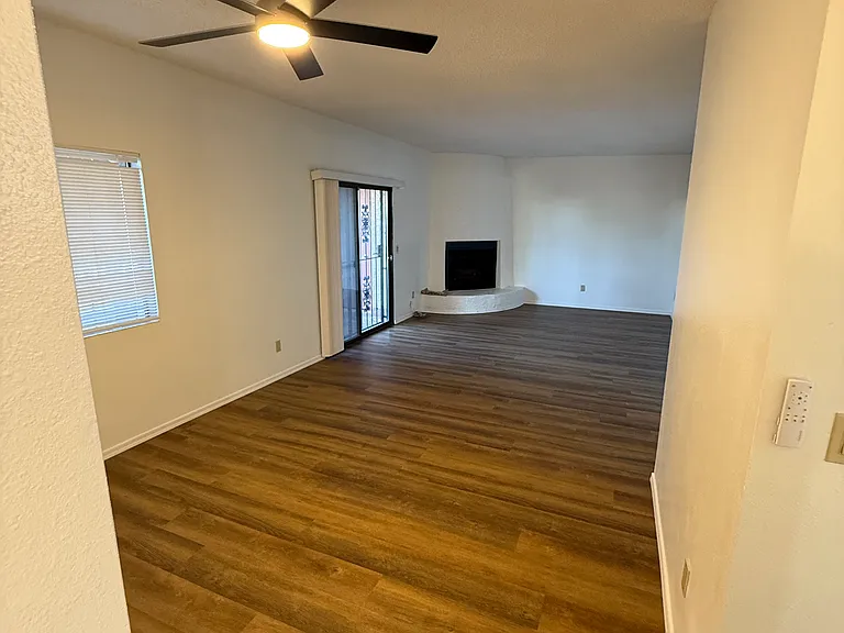 1949 N Swan Rd #19 — Photo 19