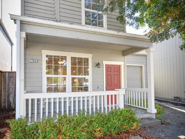 1744 Cork Tree Lane, Santa Rosa, CA 95404