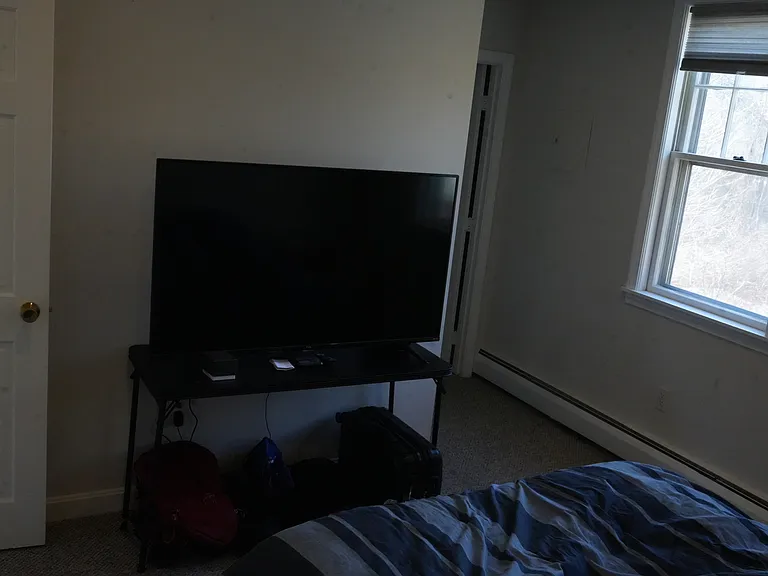 98 Main St #4 — Photo 3